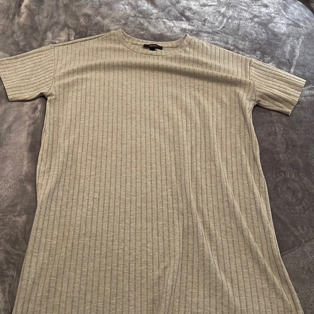 Grey short sleeve dress. Originally from forever 21. Size large